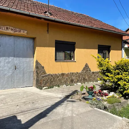 Balla House Bed & Breakfast Tarcaia